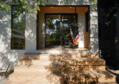 _exterior view of deck-stairs